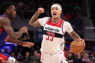 年轻球员的 年轻球员的