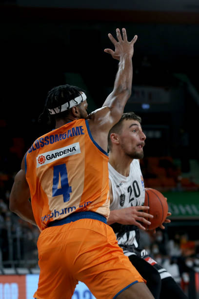 育走向国际 育走向国际